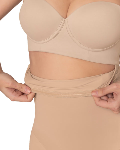 Strapless hipster shaper with lateral hooks